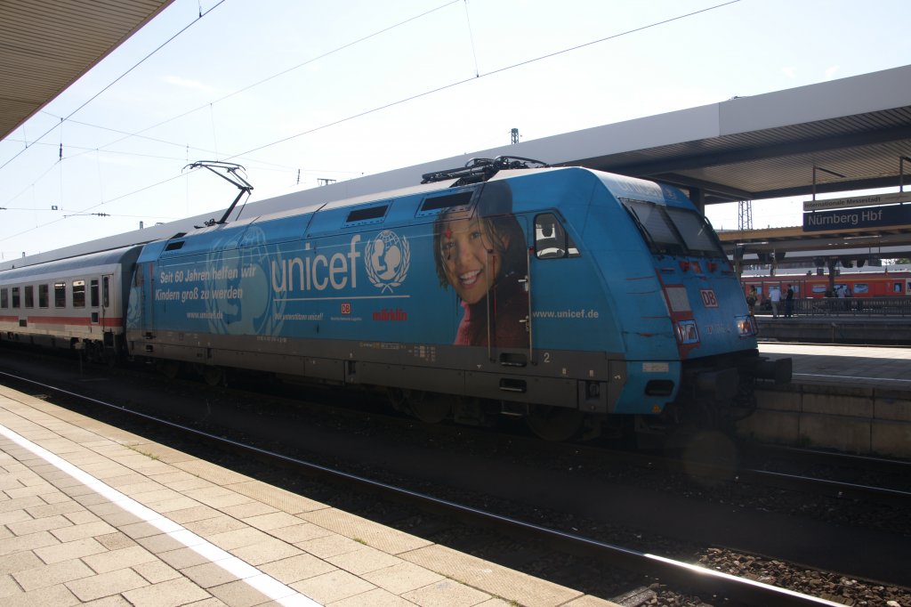 101 016-4  UNICEF  am 21. August 20120 im  N�rnberger Hauptbahnhof .