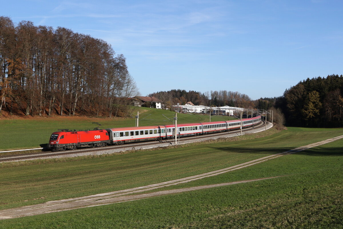 1116 079 war am 24. November 2024 mit einem  EC  bei Axdorf in Richtung M�nchen unterwegs.