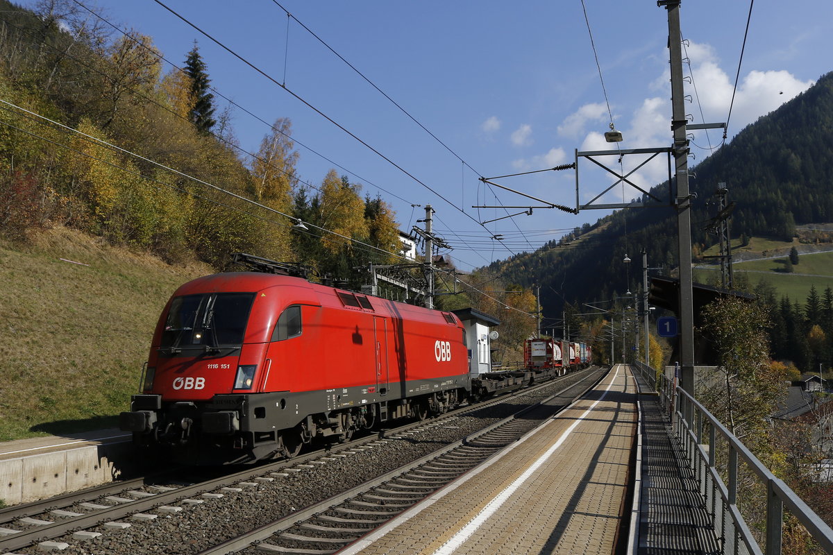 1116 151 mit einem  KLV  am 16. Oktober 2018 in St. Jodok am Brenner.