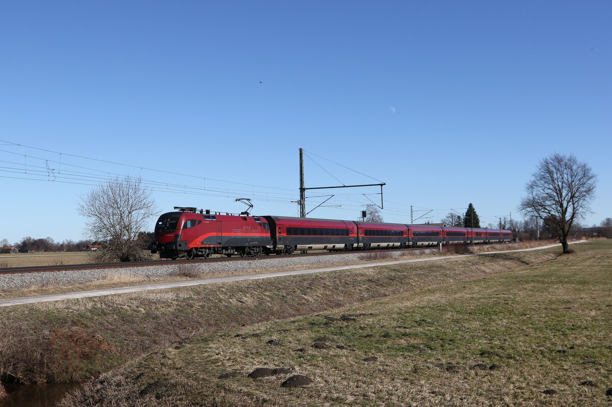 1116 233 die ehemalige  SAALBACH  aus Salzburg kommend am 25. Februar 2026 bei �bersee am Chiemsee.