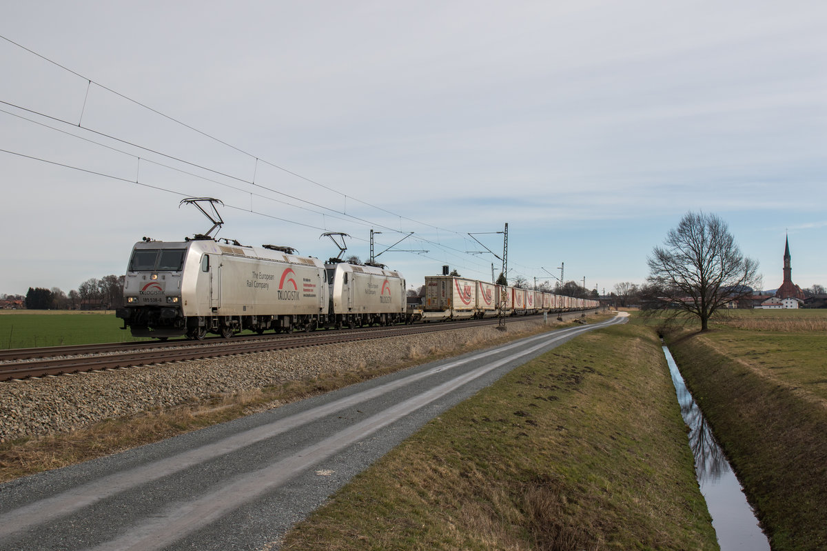 185 538 und 185 531 mit dem  Mars -Zug aus Salzburg kommend am 20. Februar 2016 bei �bersee.