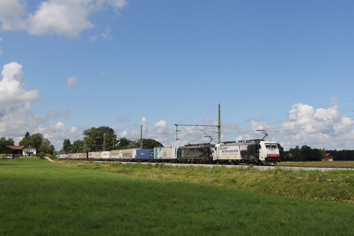 186 443 & 193 665 mit dem  Ekol  aus M�nchen kommend am 12. Juli 2020 bei �bersee am Chiemsee.