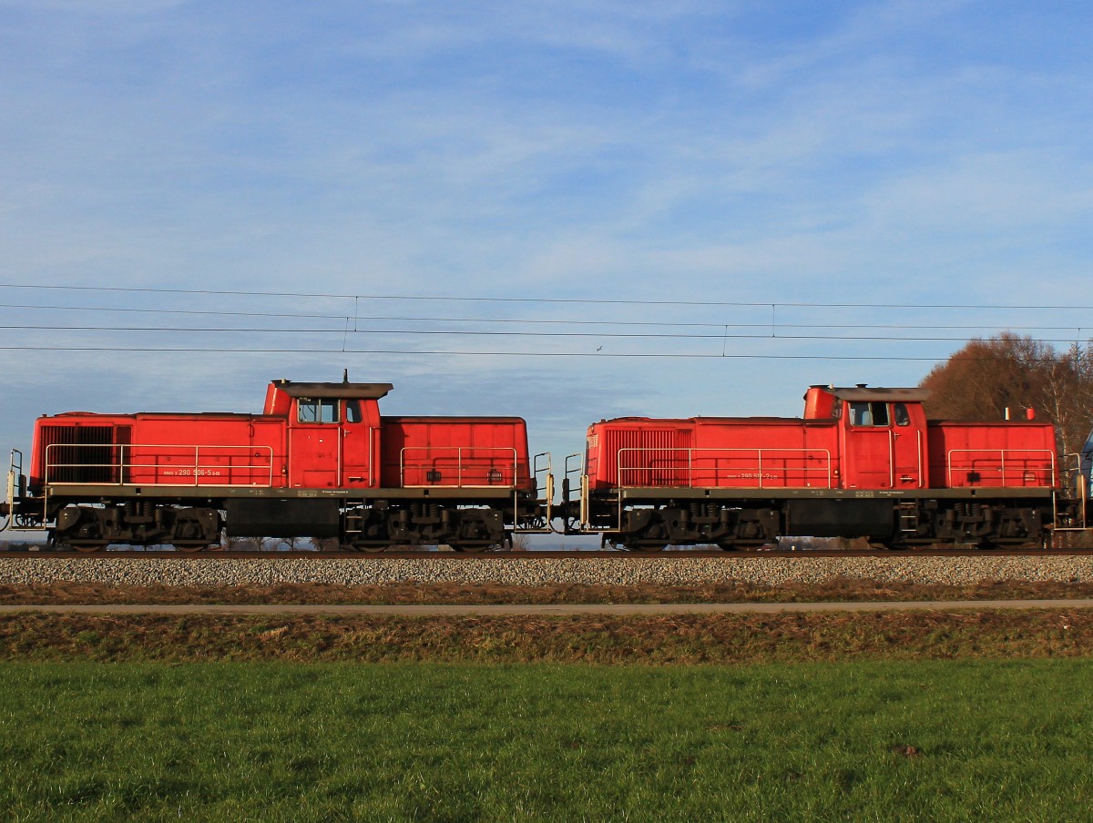 290 506-5 und 290 517-2 am 24. November 2012 bei �bersee am Chiemsee.