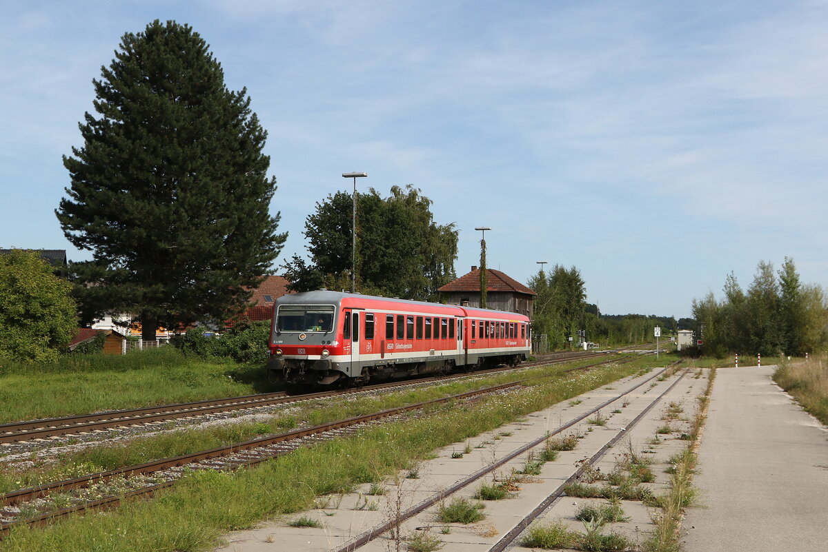 628 568 war am 25. August 2025 bei Pirach in Richtung M�hldorf unterwegs.