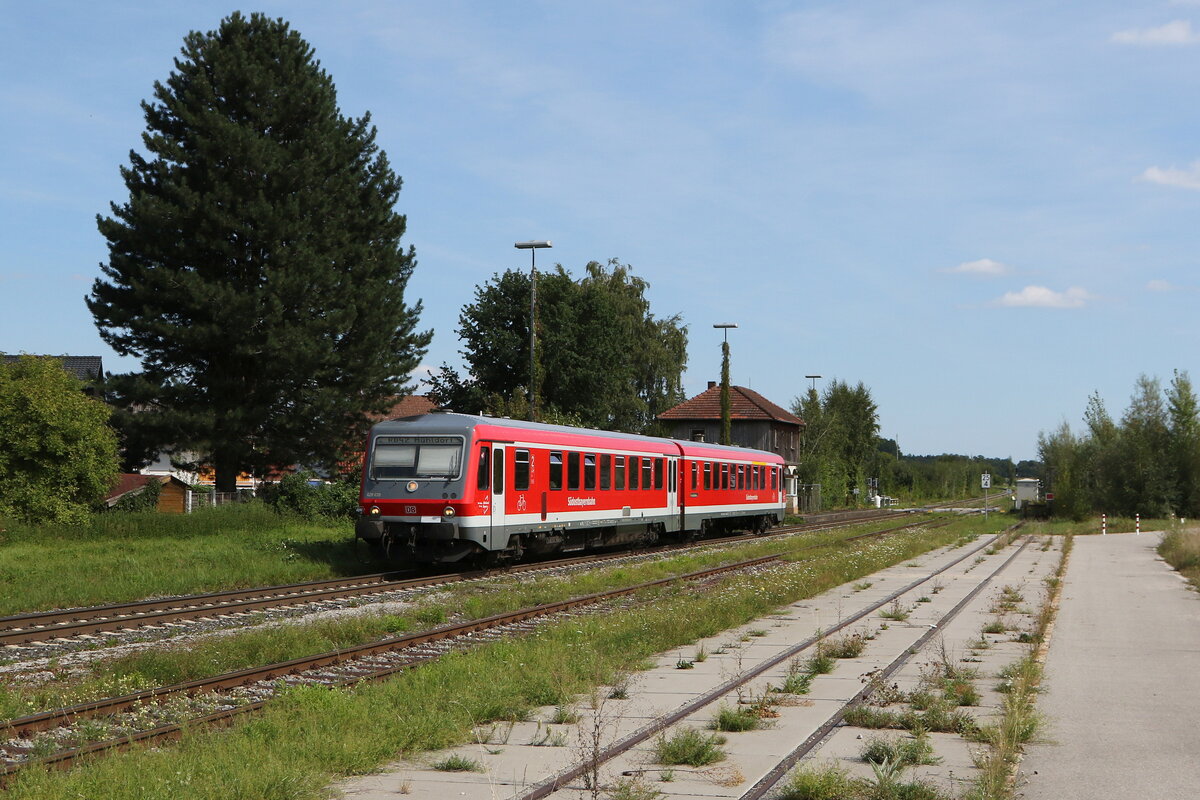 628 639 war am 25. August 2025 bei Pirach in Richtung M�hldorf unterwegs.